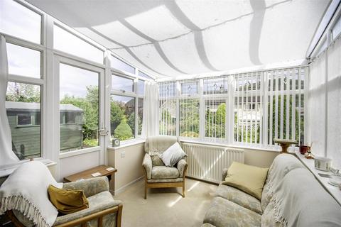 2 Main Road, Bradwell, Hope Valley, S33 9JG