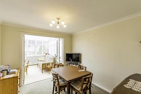 2 Main Road, Bradwell, Hope Valley, S33 9JG