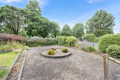 2 Main Road, Bradwell, Hope Valley, S33 9JG