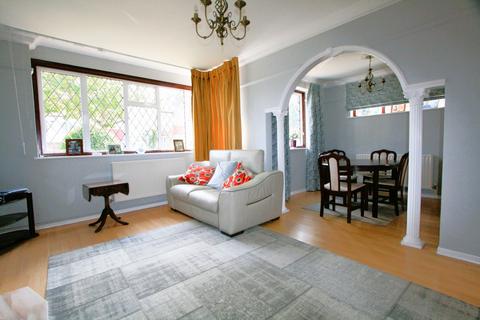 25 Broadlands Road, Bromley, BR1 5DE