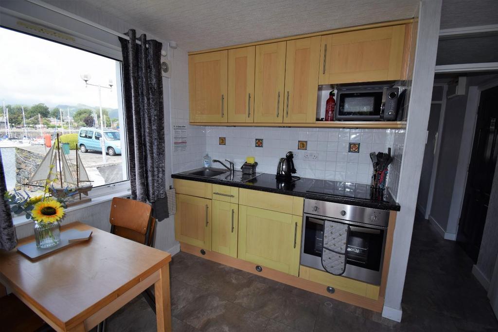 Kitchen Area.jpg
