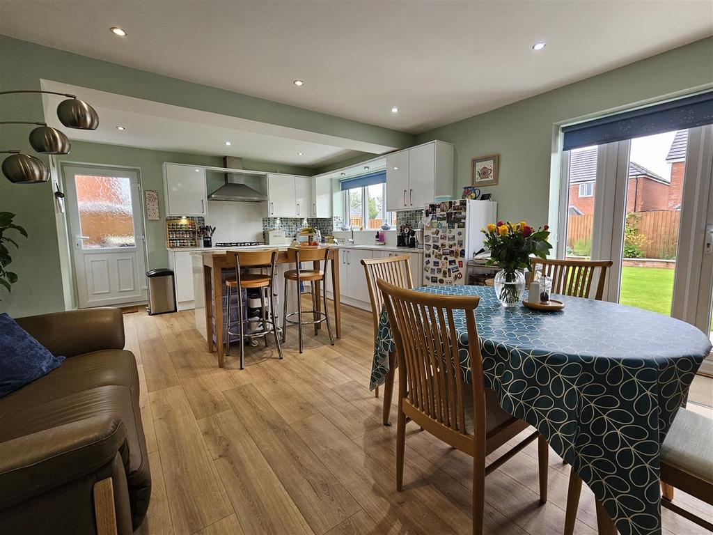 Open plan dining kitchen