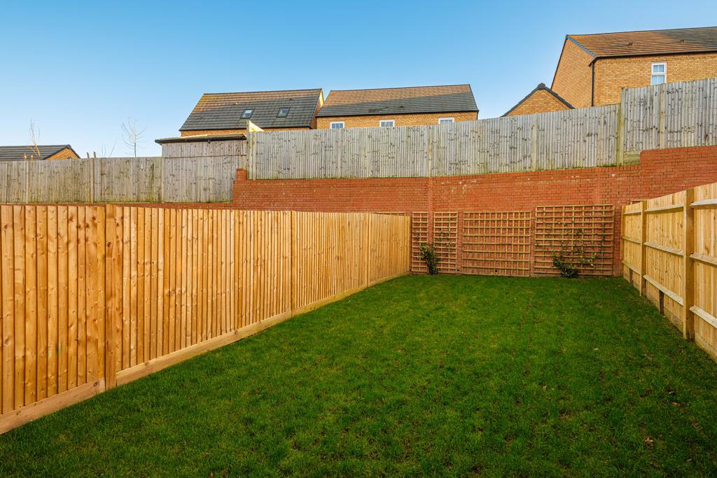 Wilford turfed garden with fence