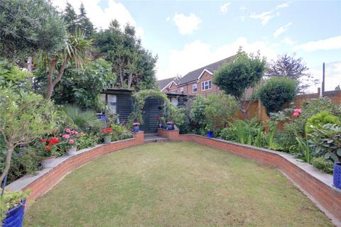 3 bedroom semi-detached house for sale - Norfolk Road, Enfield, EN3