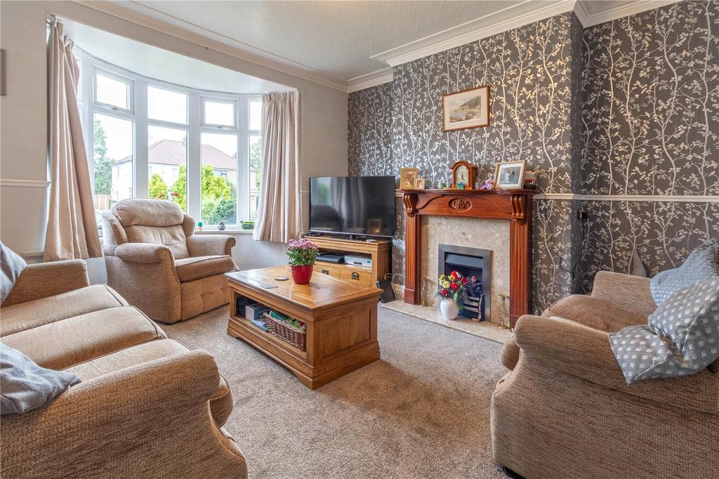 Long Lane, Dalton, Huddersfield, HD5 5 bed semidetached house £200,000