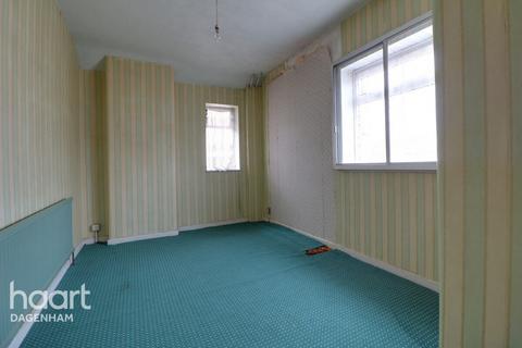 31 Heathway, Dagenham, RM9 6AZ