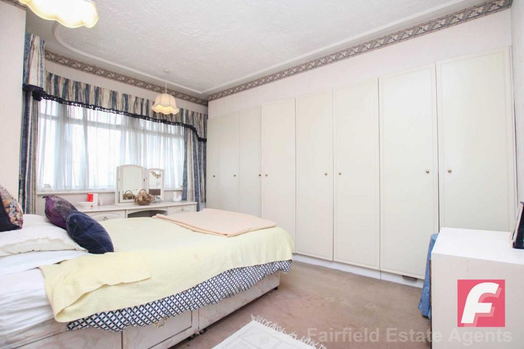 Tudor Drive, North Watford 3 bed semidetached bungalow for sale £550,000