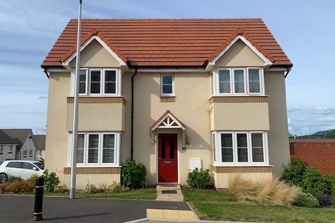 undefined, *SHORT TERM LET* Three bedroom detached house