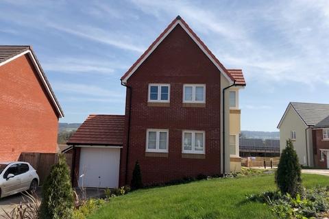 undefined, *SHORT TERM LET* Three bedroom detached house