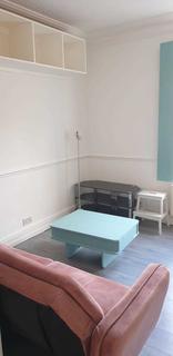 1 bedroom in a house share to rent - Great Clowes Street, Salford