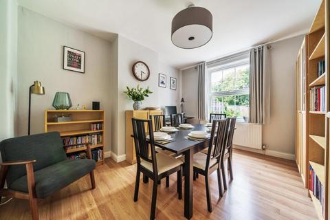 80 Ballamore Road, Bromley, BR1 5LL