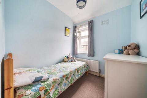 80 Ballamore Road, Bromley, BR1 5LL