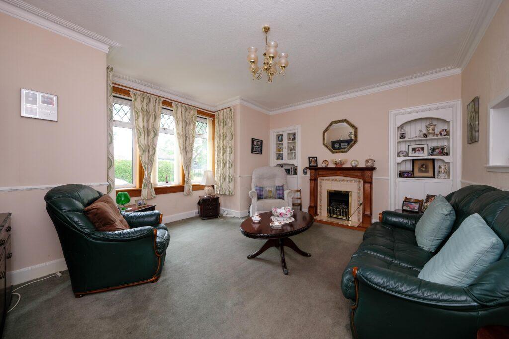 107 Captains Road, EDINBURGH, EH17 8DT 3 bed detached bungalow £340,000