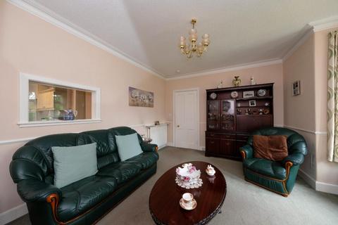 107 Captains Road, Edinburgh, EH17 8DT