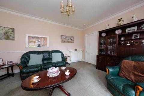 107 Captains Road, Edinburgh, EH17 8DT