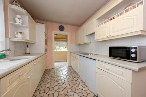 107 Captains Road, Edinburgh, EH17 8DT