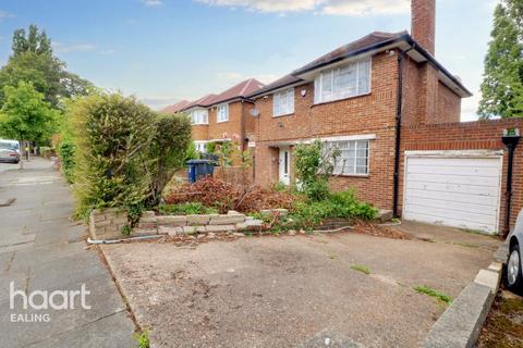undefined, Ashbourne Road, London