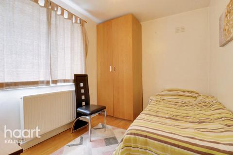 undefined, Ashbourne Road, London