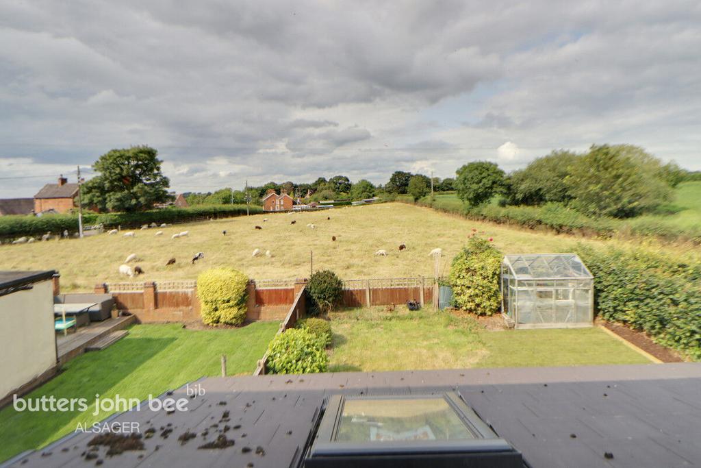 Alsager Road, Audley 3 bed semidetached house for sale £300,000