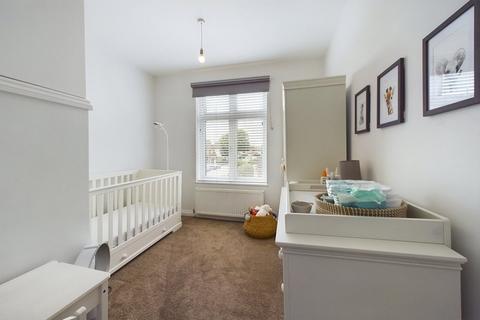24a Lime Grove, Ruislip, HA4 8RY