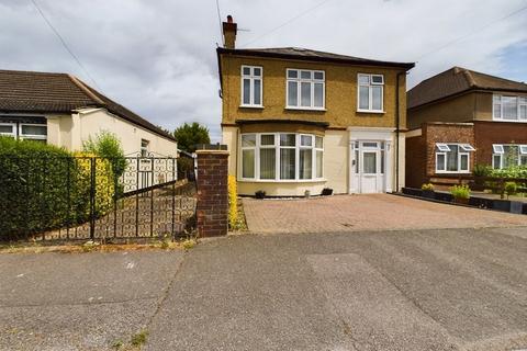 24a Lime Grove, Ruislip, HA4 8RY