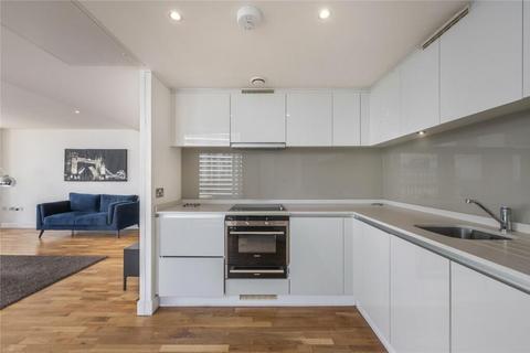 2 bedroom apartment for sale, Landmark East 24 Marsh Wall, London, E14