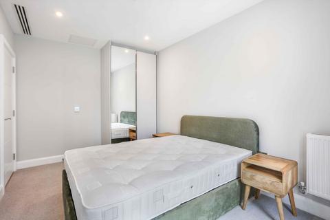 1 bedroom flat to rent - Moat Street, London, SW11