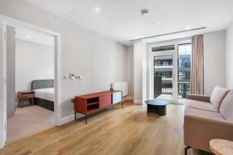 1 bedroom flat to rent - Moat Street, London, SW11