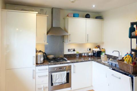 2 bedroom flat for sale, Tinsley Lane, Crawley RH10