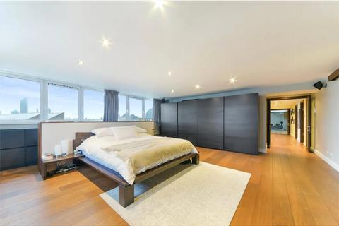 4 bedroom penthouse to rent, Parkgate Road, London, SW11