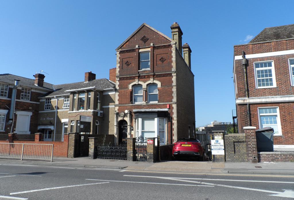 Avenue Business Centre, 17 New Road Avenue, Chatham, Kent Property for