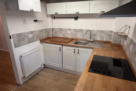 1 bedroom terraced house to rent, Jallands Row, Newark, Nottinghamshire.
