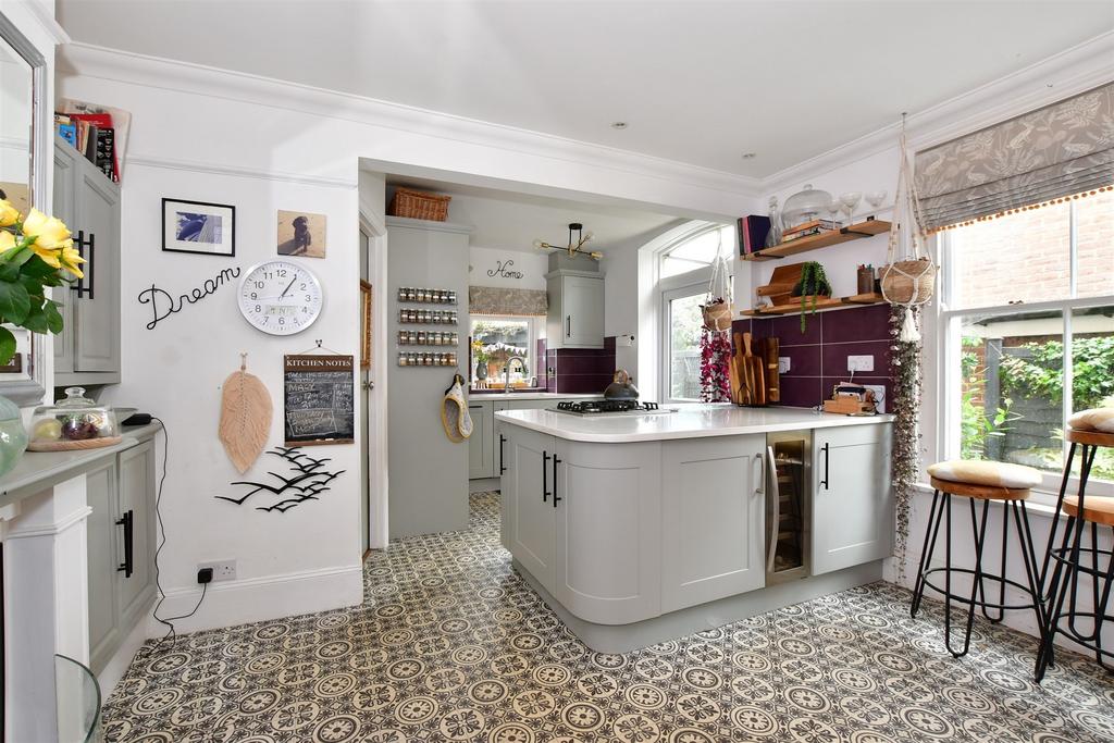 Kitchen / Dining Room
