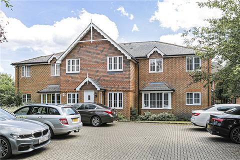 4 Burnham Mews, Englefield Green, Egham, TW20 0LW