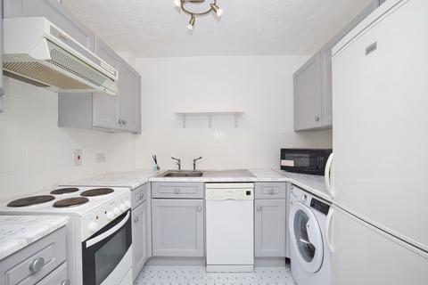1 bedroom flat for sale, West Cliff Road, Broadstairs, CT10
