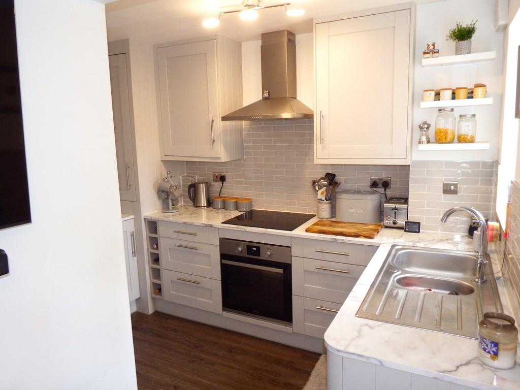 Prestatyn Close, Stevenage, Hertfordshire, SG1 1 bed apartment for sale