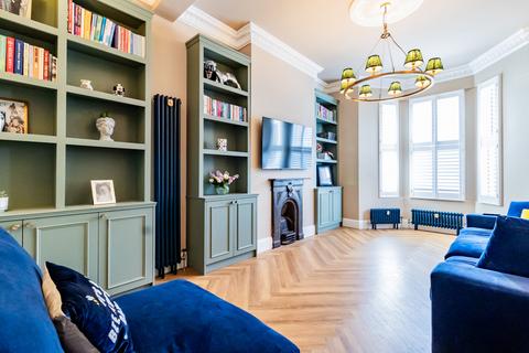 47 Worlingham Road, London, SE22 9HD