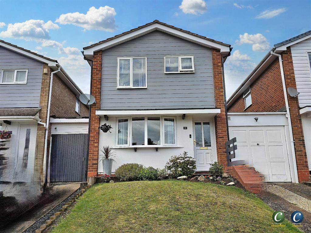 Sheringham Drive, Rugeley, WS15 2YG 3 bed link detached house for sale