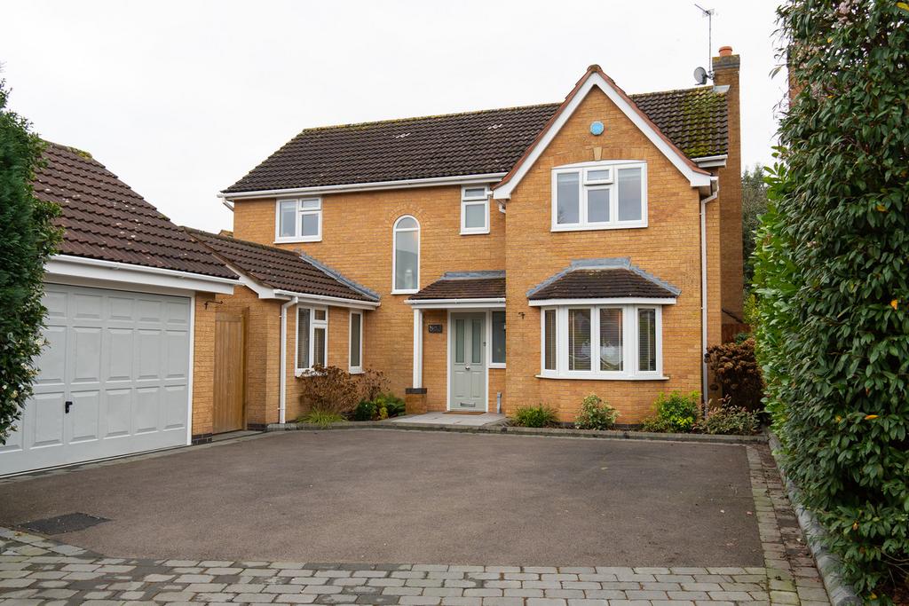 Harvester Close, Leicester Forest East, LE3 4 bed detached house for