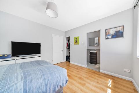23 Cheyne Close, Bromley, BR2 8QA