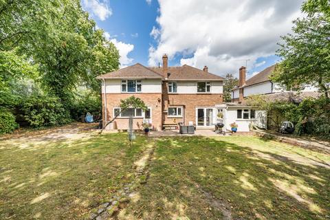 23 Cheyne Close, Bromley, BR2 8QA