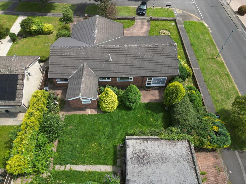Queensway, Rotherham, S60 3EE 5 bed detached bungalow for sale £550,000