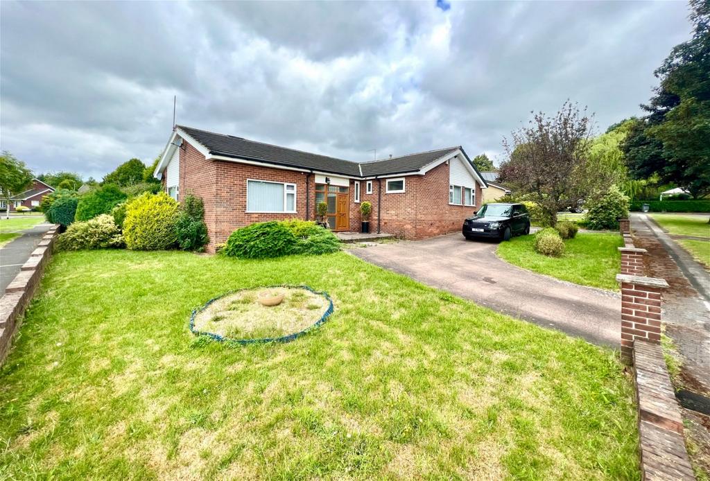Queensway, Rotherham, S60 3EE 5 bed detached bungalow for sale £550,000