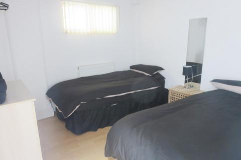 2 bedroom flat to rent, Viking House, Cliftonville, Margate, CT9