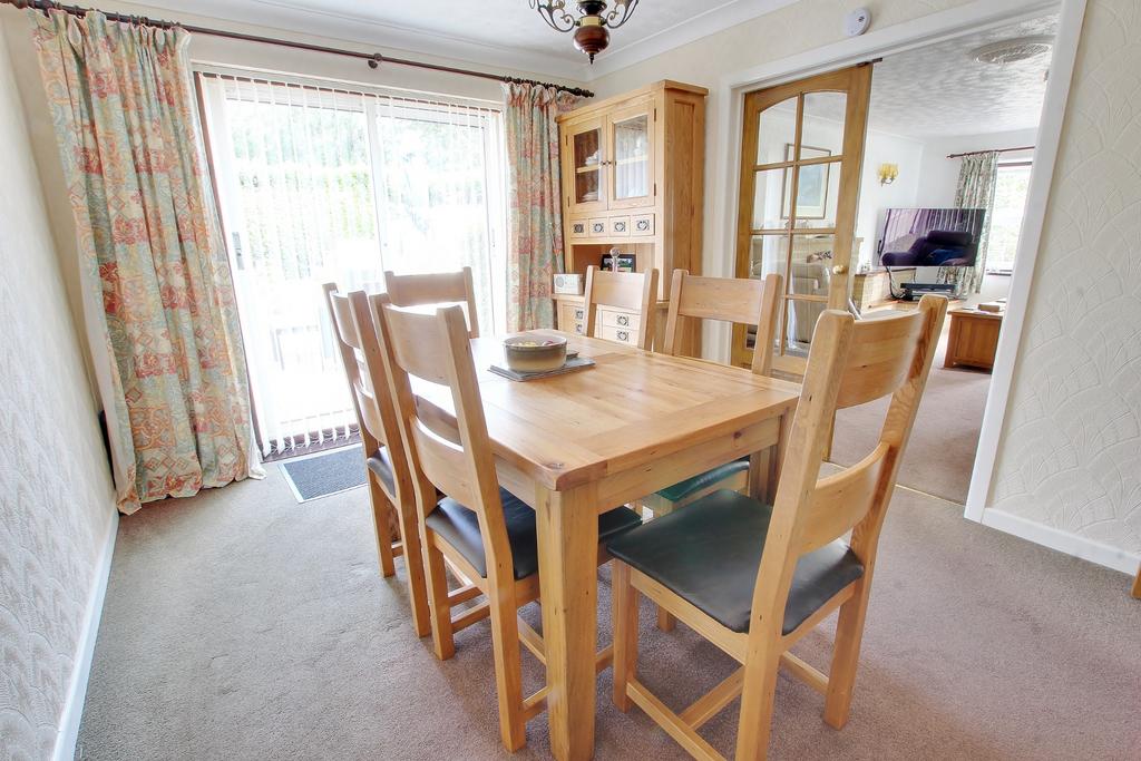 Hampton Lane, Blackfield 4 bed detached bungalow for sale £514,500