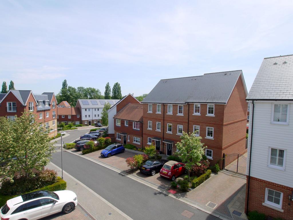 Photograph 4