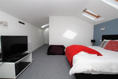 3 bedroom apartment for sale - Victoria Road, Swindon SN1