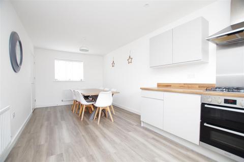 4 bedroom detached house for sale - Keohler Close, Swindon SN25