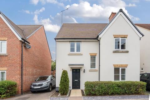 20 Wright Close, Bushey, WD23 2FH