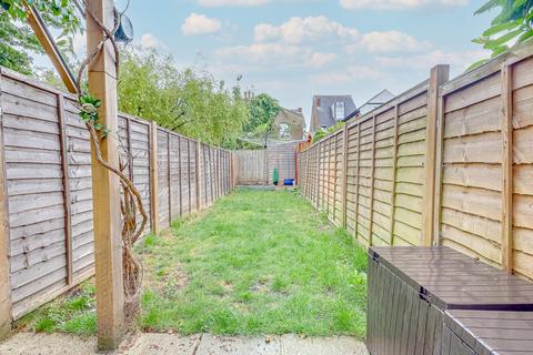 27 Burdett Avenue, Westcliff-on-sea, SS0 7JN